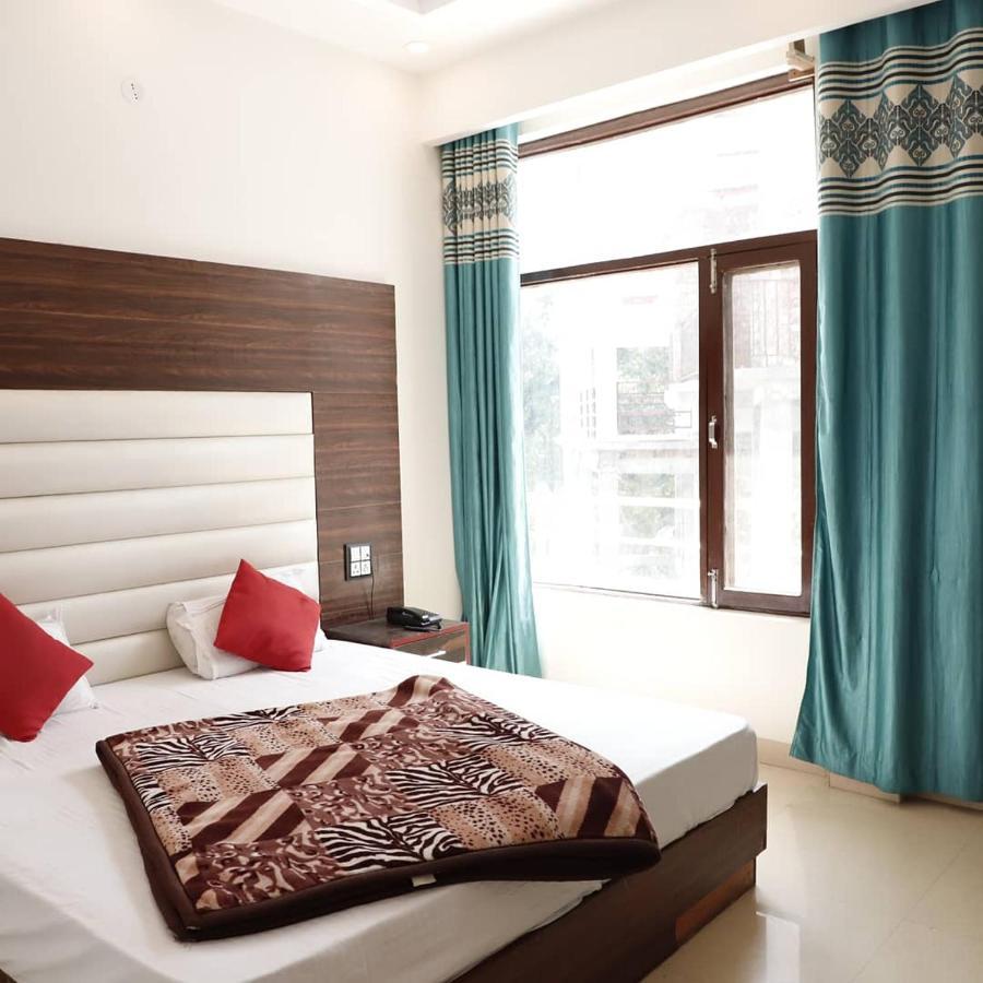 Rahul Hotel & Restaurant Mussoorie Oda fotoğraf